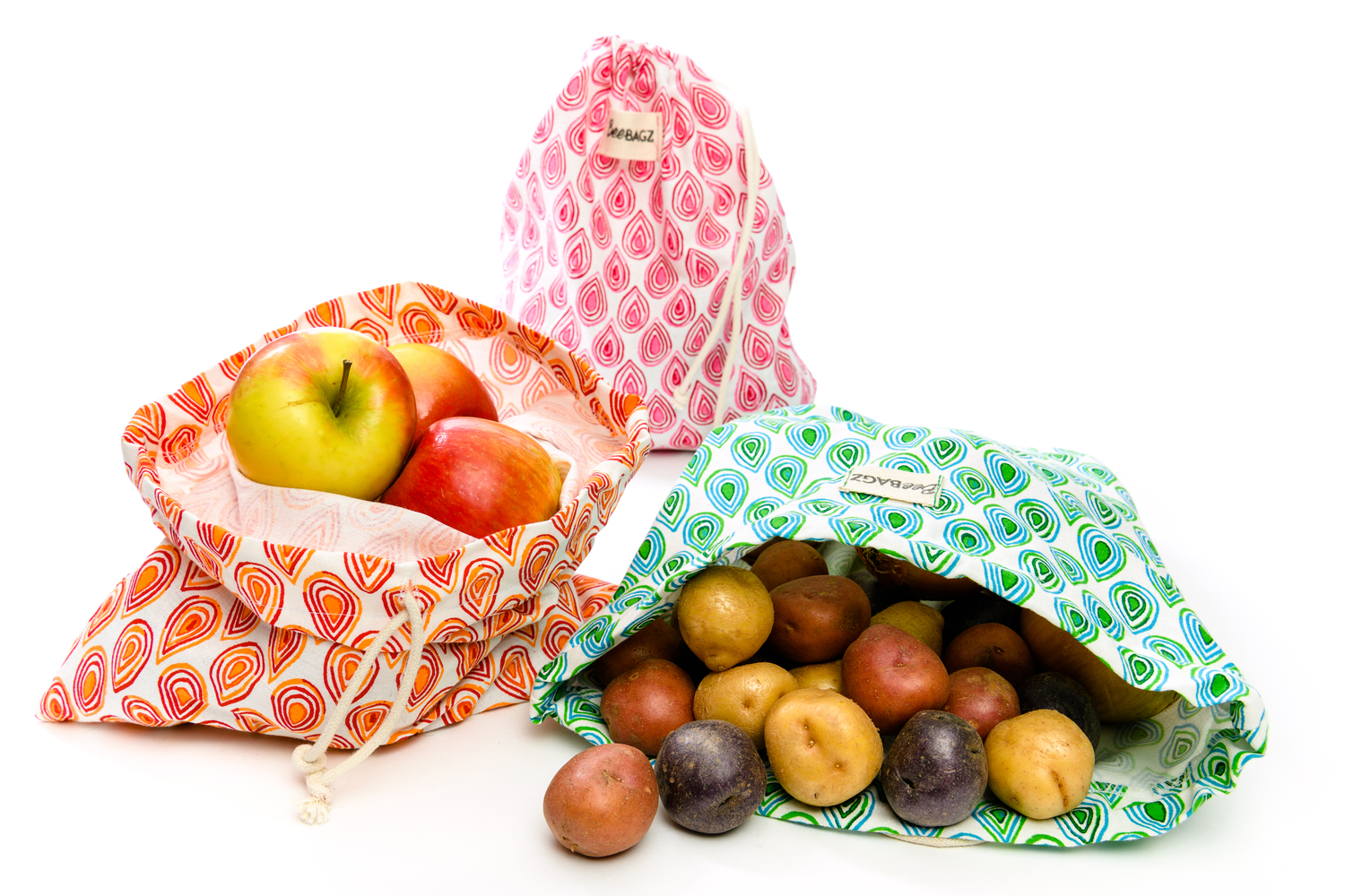 Bulkbagz with apples and potatoes in them