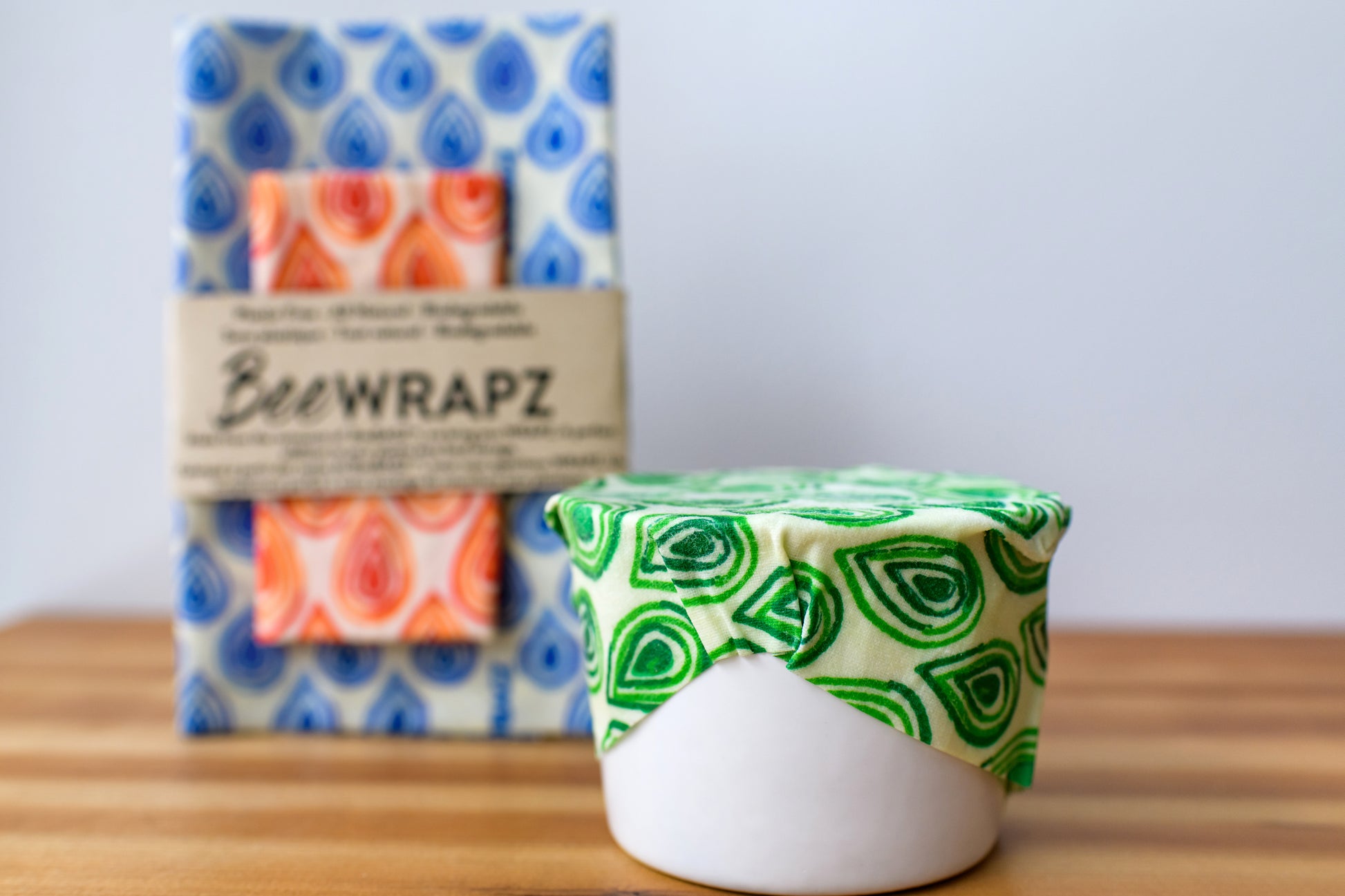 Beeswax wrap that solves your food storage needs.  BeeWRAPZ™ are reusable food wraps that tightly cover the tops of cans, bowls, glasses or wrap your cut fruits and veggies keeping them fresher, longer. Another great addition to your plastic free food storage lineup.
