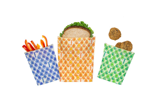 Beeswax wrap and reusable food storage bags by BeeBAGZ are a plastic free alternative to plastic wraps & ziplocked bags for your food storage needs. These beeswax wraps and beeswax wrap bags are a great eco friendly gift and can be used as food wraps, produce bags, snack bags, lunch bags or sandwich bags. Shop today!
