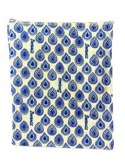 Beeswax wrap and reusable food storage bags by BeeBAGZ are a plastic free alternative to plastic wraps & ziplocked bags for your food storage needs. These beeswax wraps and beeswax wrap bags are a great eco friendly gift and can be used as food wraps, produce bags, snack bags, lunch bags or sandwich bags. Shop today!