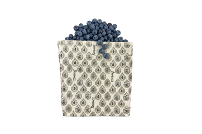 Beeswax wrap and reusable food storage bags by BeeBAGZ are a plastic free alternative to plastic wraps & ziplocked bags for your food storage needs. These beeswax wraps and beeswax wrap bags are a great eco friendly gift and can be used as food wraps, produce bags, snack bags, lunch bags or sandwich bags. Shop today!