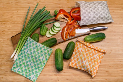 Beeswax wrap and reusable food storage bags by BeeBAGZ are a plastic free alternative to plastic wraps & ziplocked bags for your food storage needs. These beeswax wraps and beeswax wrap bags are a great eco friendly gift and can be used as food wraps, produce bags, snack bags, lunch bags or sandwich bags. Shop today!