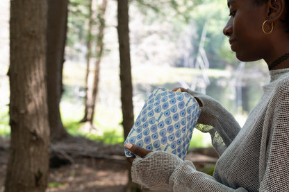Beeswax wrap and reusable food storage bags by BeeBAGZ are a plastic free alternative to plastic wraps & ziplocked bags for your food storage needs. These beeswax wraps and beeswax wrap bags are a great eco friendly gift and can be used as food wraps, produce bags, snack bags, lunch bags or sandwich bags. Shop today!