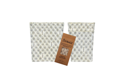 Beeswax wrap and reusable food storage bags by BeeBAGZ are a plastic free alternative to plastic wraps & ziplocked bags for your food storage needs. These beeswax wraps and beeswax wrap bags are a great eco friendly gift and can be used as food wraps, produce bags, snack bags, lunch bags or sandwich bags. Shop today!